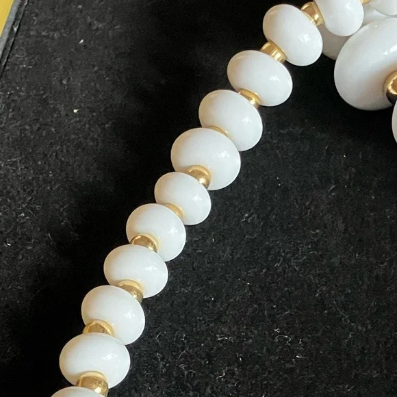 NAPIER NECKLACE WITH GOLD BEADS - Picture 9 of 11